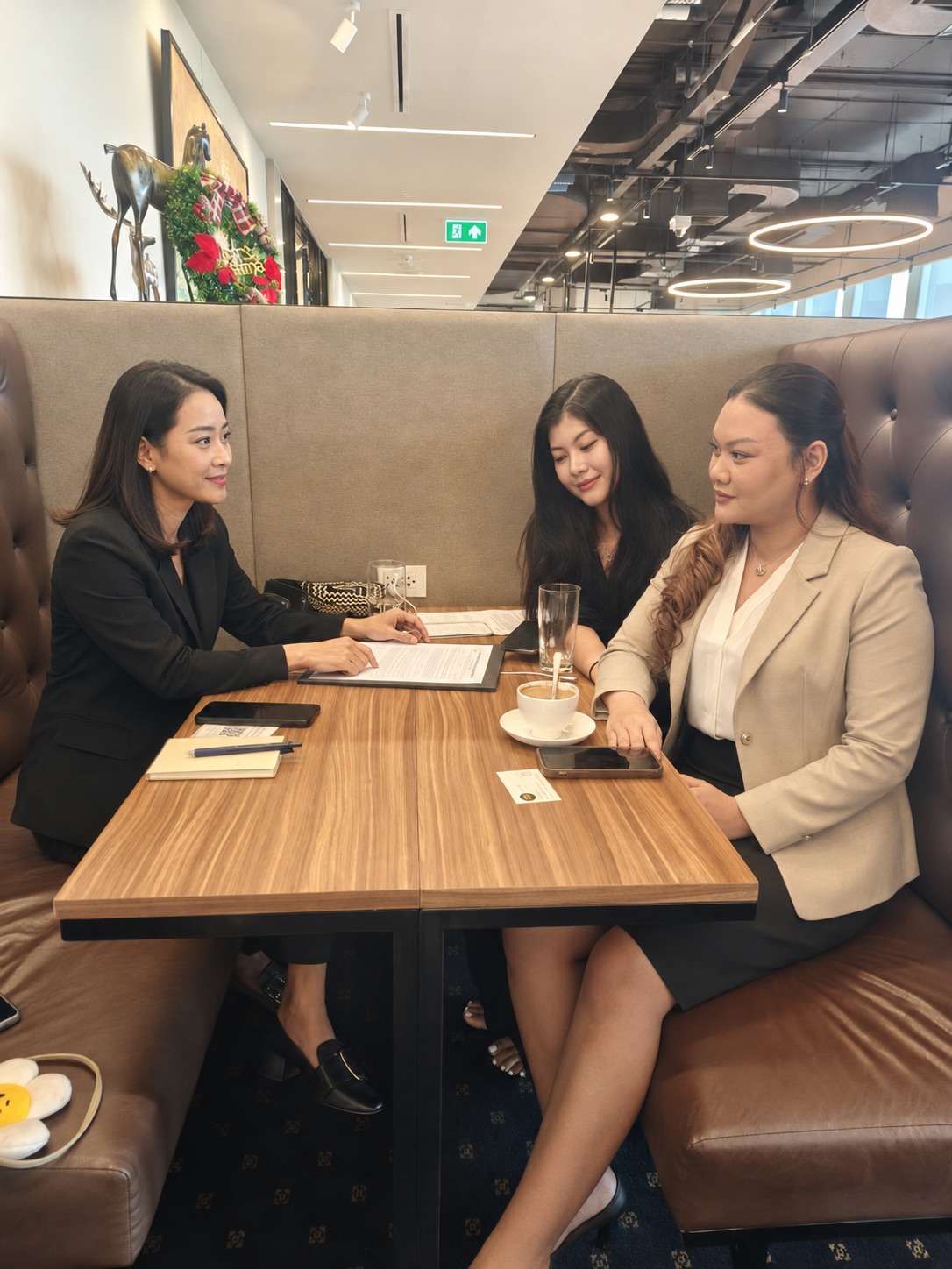 ทีม GNY Partner ให้คำปรึกษาลูกค้า